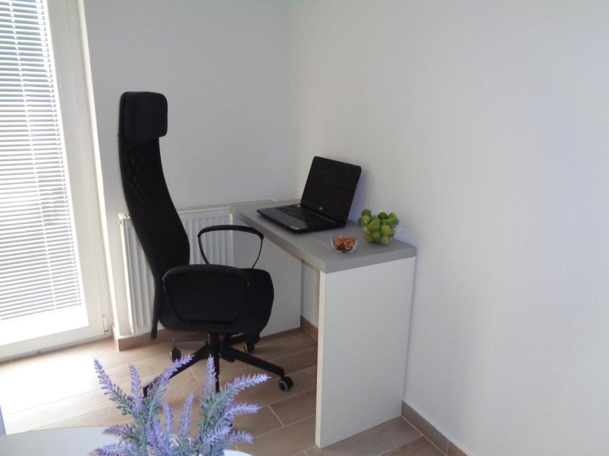 Apartments Miki 2 Novalja Extérieur photo