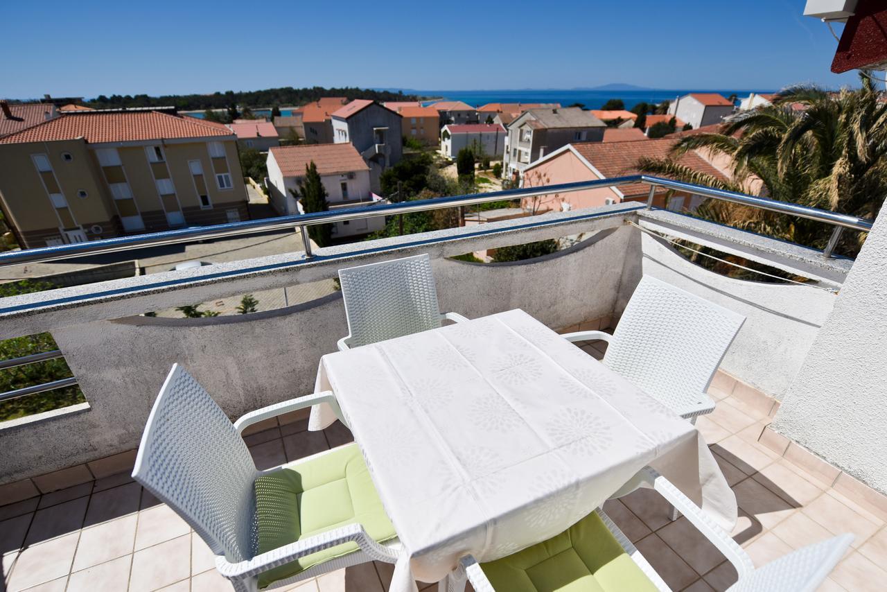 Apartments Miki 2 Novalja Extérieur photo