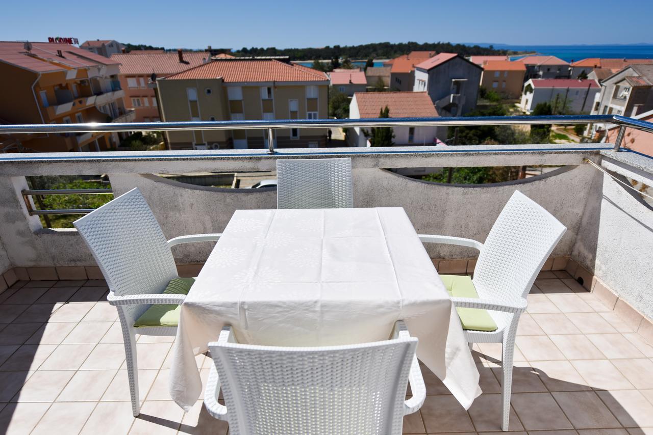 Apartments Miki 2 Novalja Extérieur photo