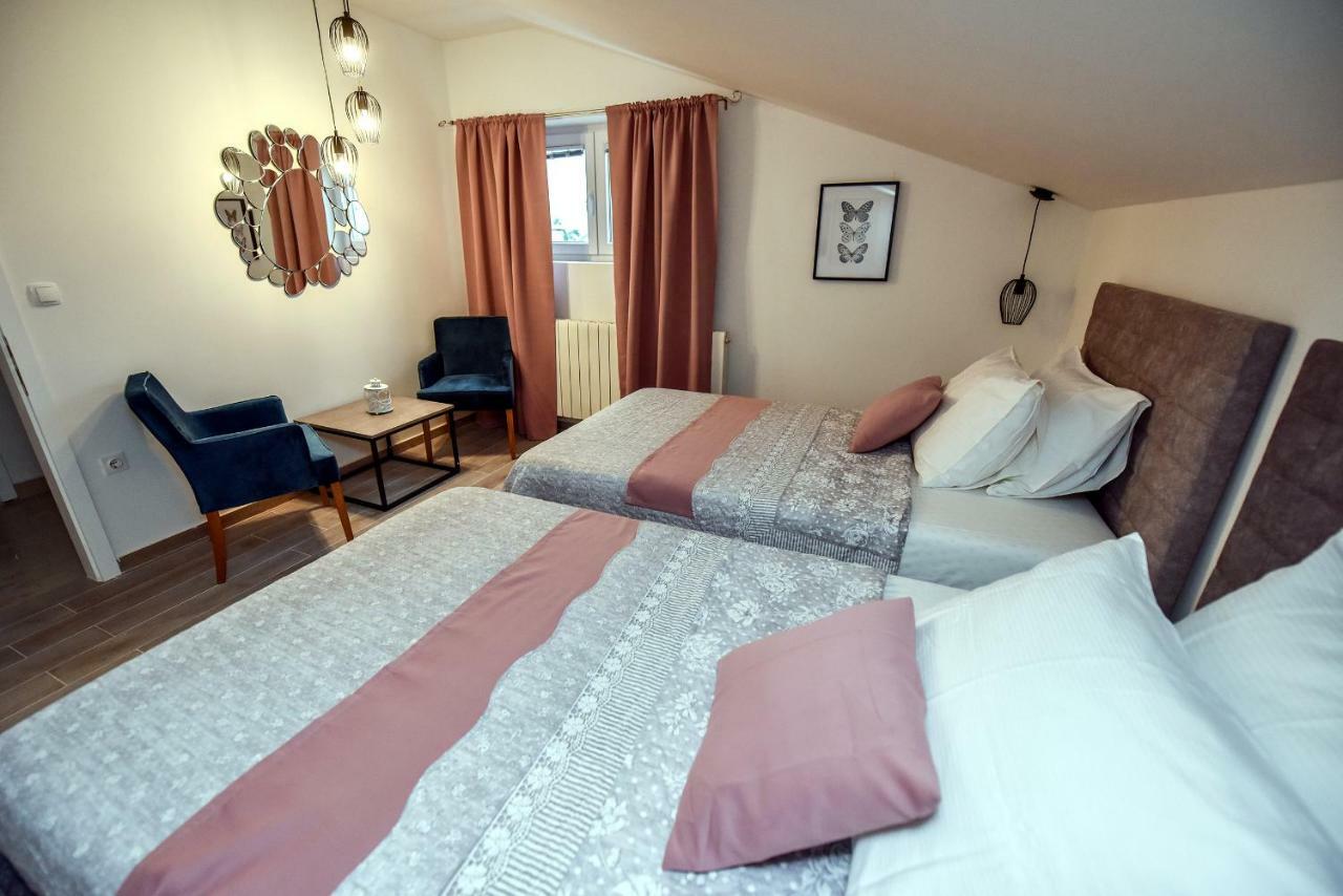 Apartments Miki 2 Novalja Extérieur photo