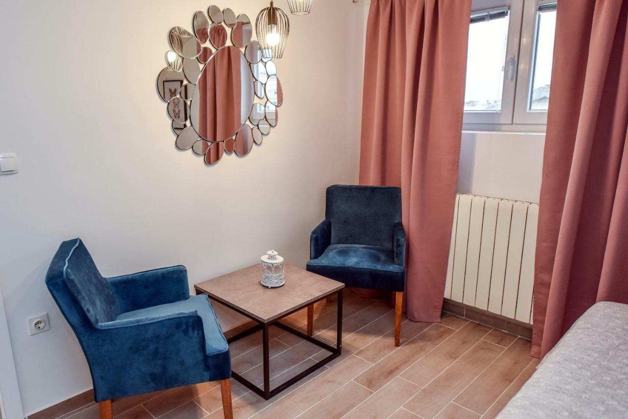 Apartments Miki 2 Novalja Extérieur photo